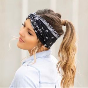 Twisted Headband 🖤